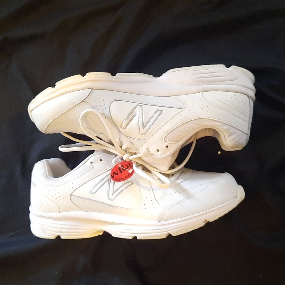 New Balance 411 walking